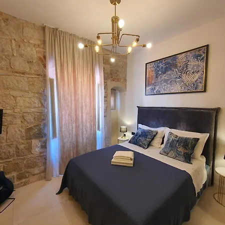 Luxury Promenade - Mini Palace Apartment