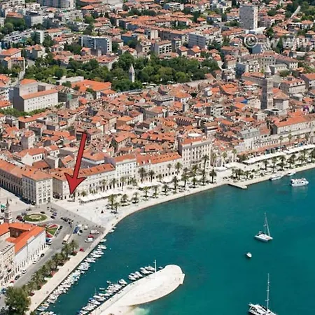 Luxury Promenade - Mini Palace Appartement