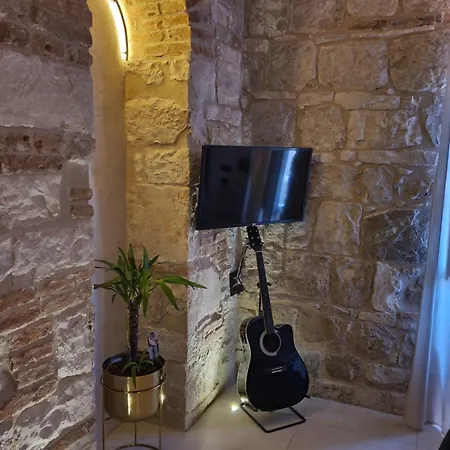 Luxury Promenade - Mini Palace Appartement *